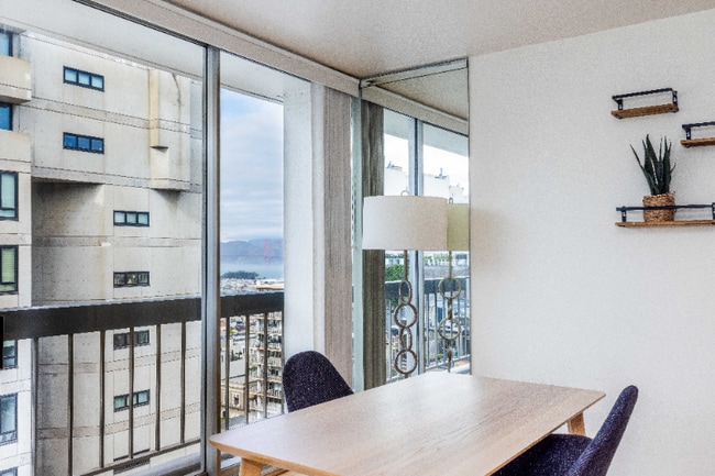 1998 Broadway in San Francisco, CA - Building Photo - Building Photo