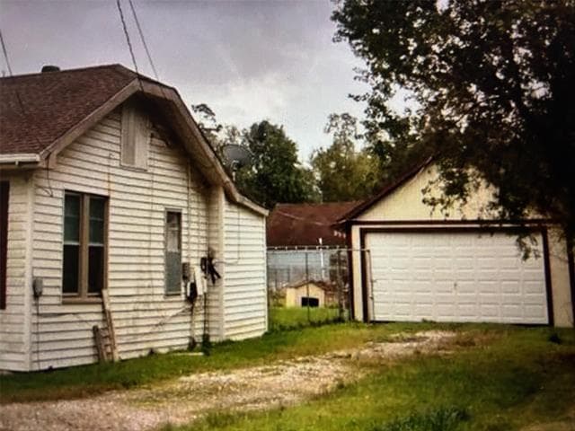 2385 Tyler St in Beaumont, TX - Building Photo - Building Photo