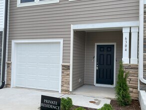 6304 Lady Eliza Ln in Raleigh, NC - Foto de edificio - Building Photo