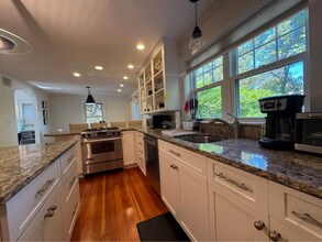 182 Margaret St in South Portland, ME - Building Photo - Building Photo