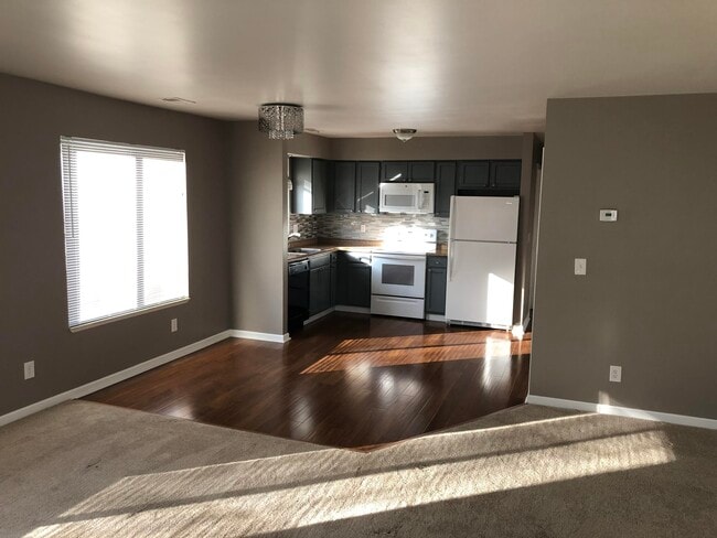 679 Karmada St in Plymouth, MI - Building Photo - Building Photo