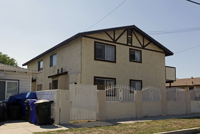 308 N Millard Ave in Rialto, CA - Building Photo - Building Photo