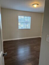 6054 SW 19th Ct in North Lauderdale, FL - Building Photo - Building Photo