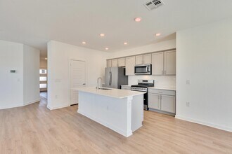 13920 Lubeck Dr in Pflugerville, TX - Building Photo - Building Photo
