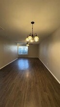 2410 Woodoak Ct in Irving, TX - Building Photo - Building Photo