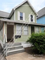 115 Parkway in Rochester, NY - Building Photo