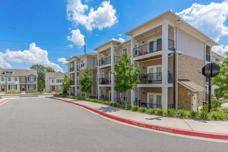 The Reserve at Bolton Road in Atlanta, GA - Building Photo - Building Photo