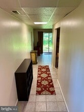 11 Stonewall Ct in Middleburg, VA - Foto de edificio - Building Photo