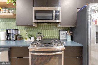 13 Jefferson St, Unit 1 in Philadelphia, PA - Building Photo - Building Photo