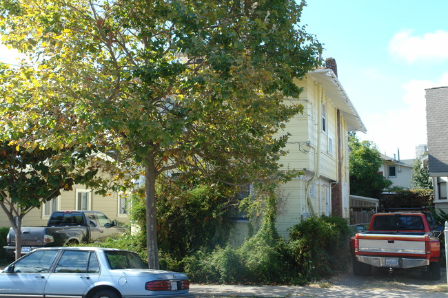 369 38th St in Oakland, CA - Foto de edificio - Building Photo