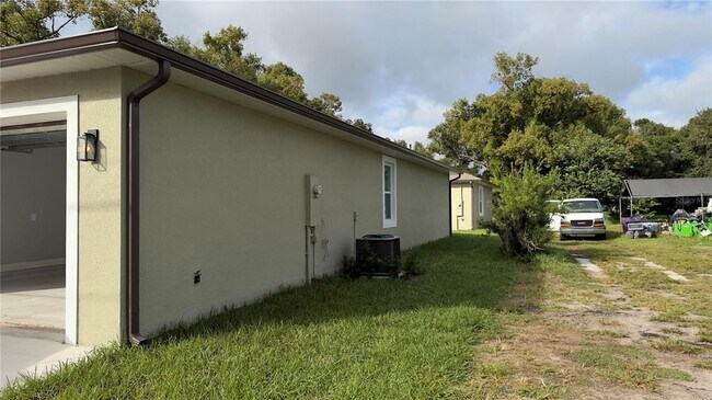 706 S Thacker Ave in Kissimmee, FL - Building Photo - Building Photo