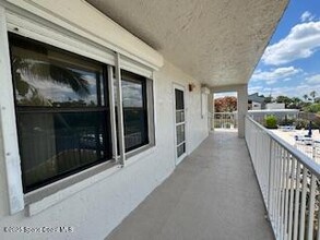 2150 N Hwy A1A in Indialantic, FL - Foto de edificio - Building Photo