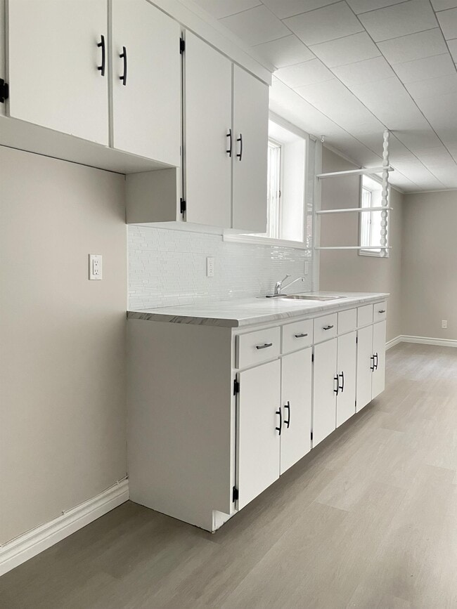 14 Riverside Dr E in St John's, NL - Building Photo - Building Photo