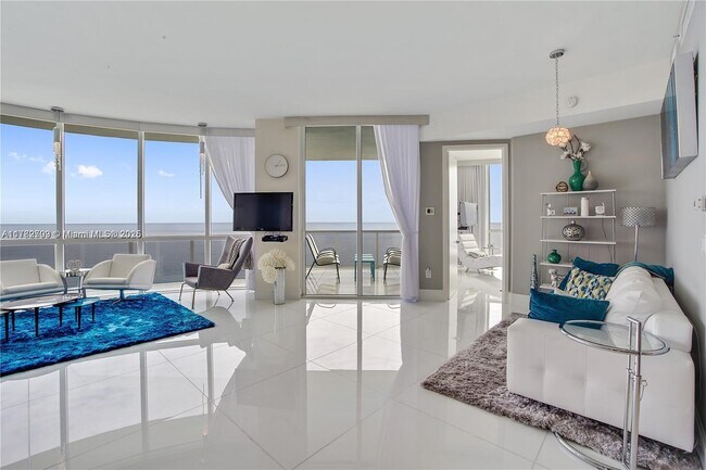 18101 Collins Ave, Unit 4209 in Sunny Isles Beach, FL - Building Photo - Building Photo