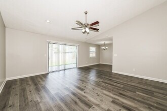 7974 Amandas Crossing Dr E in Jacksonville, FL - Building Photo - Building Photo