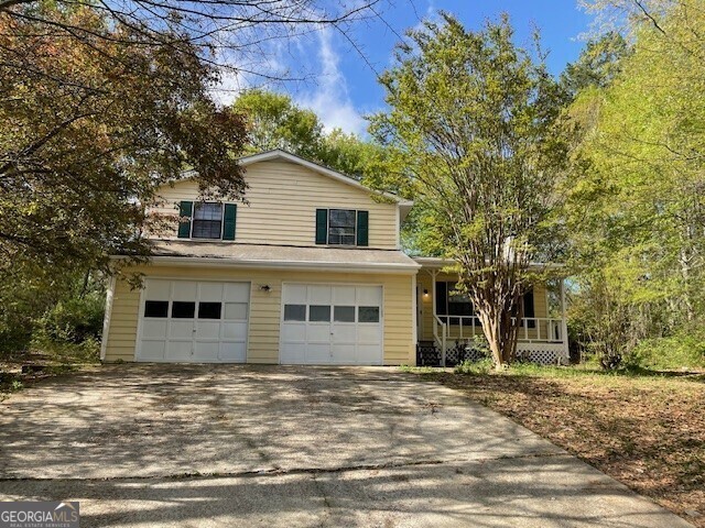 7345 Chaucer Ct in Riverdale, GA - Building Photo