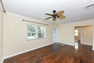340 Russlyn Dr in West Palm Beach, FL - Building Photo - Building Photo