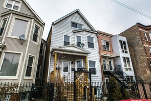 3506 W Diversey Ave, Unit G in Chicago, IL - Building Photo