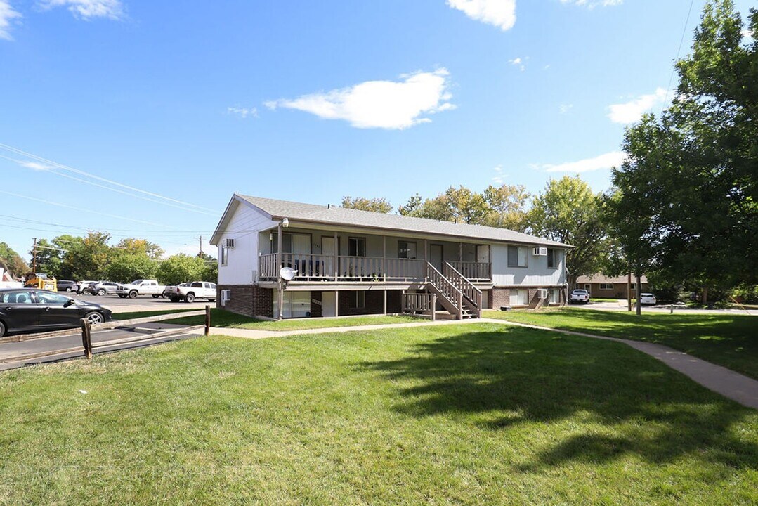 1546 Deanna Ct in Loveland, CO - Building Photo