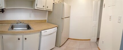 7831 Miller Dr in Miami, FL - Building Photo - Building Photo