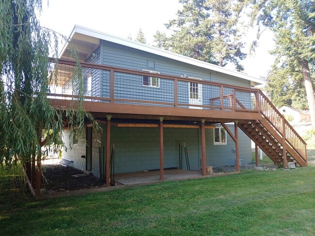 property at 5798 Mutiny Bay Rd