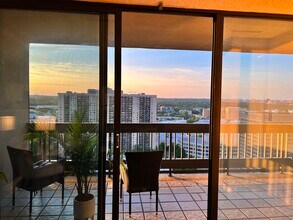 5505 Seminary Rd, Unit 2608N in Falls Church, VA - Building Photo - Building Photo