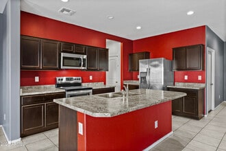 4972 E Living Stone Way in San Tan Valley, AZ - Building Photo - Building Photo
