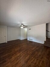 1217 N Pacific Ave in Iowa Park, TX - Building Photo - Building Photo