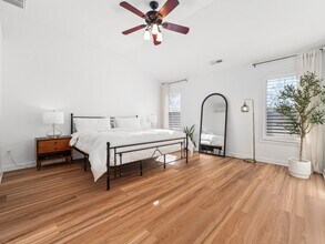2947 Imperial Oaks Dr in Raleigh, NC - Building Photo - Building Photo