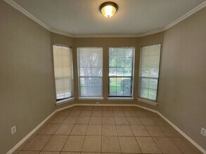 5903 Sterling Green Trail in Arlington, TX - Building Photo - Building Photo