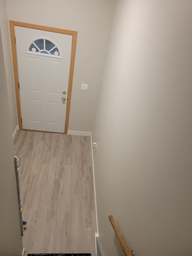 1122 Valley St, Unit 1122 1/2 in Burlington, IA - Foto de edificio - Building Photo