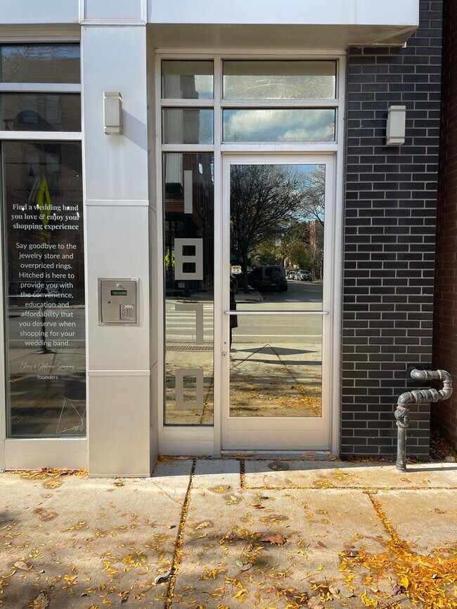 1870 N Damen Ave in Chicago, IL - Building Photo - Building Photo