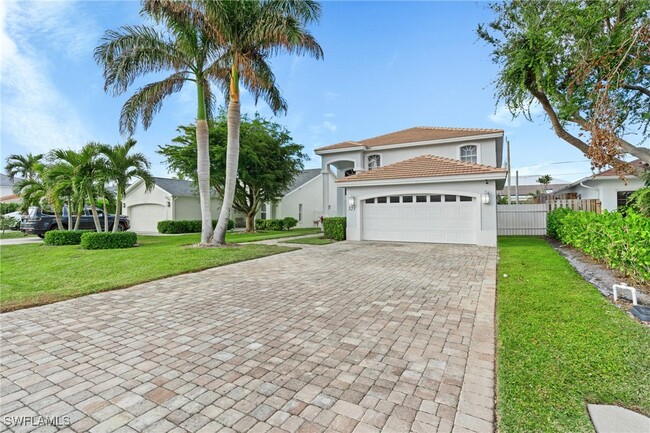 523 103rd Ave N in Naples, FL - Building Photo - Building Photo