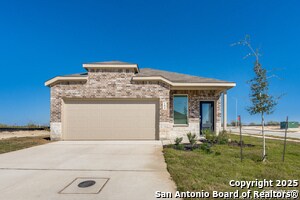 104 Paige Pl in Marion, TX - Building Photo