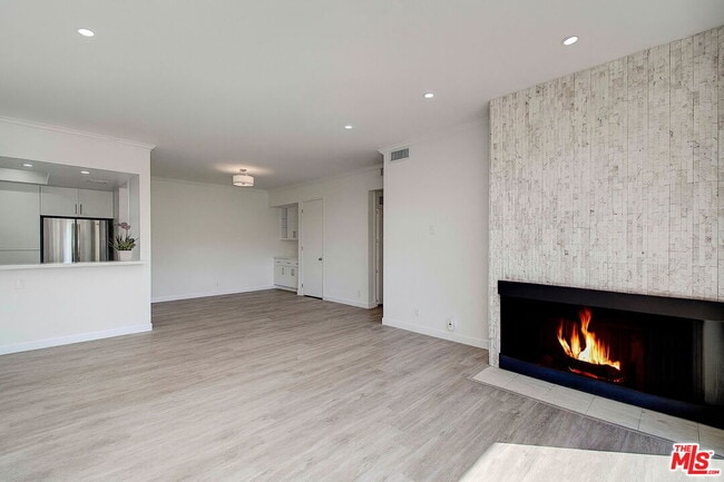 property at 2324 S Beverly Glen Blvd