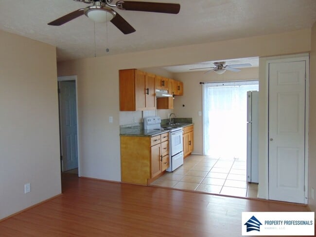 272 Kapiolani St in Hilo, HI - Building Photo - Building Photo