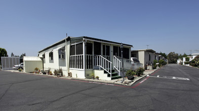 El Rancho Mobile Home Park in Chino, CA - Building Photo - Building Photo