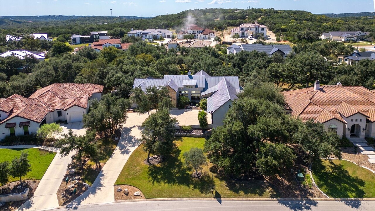 9831 Midsomer Pl in San Antonio, TX - Building Photo