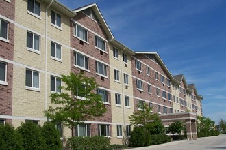 Wood Glen Senior Residences in West Chicago, IL - Building Photo - Building Photo