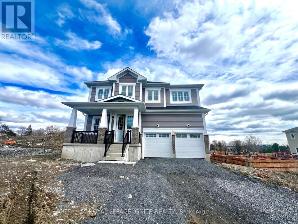 106 Windermere Blvd in Loyalist, ON - Building Photo