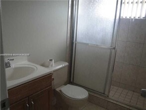 1206 San Remo Cir in Homestead, FL - Building Photo - Building Photo