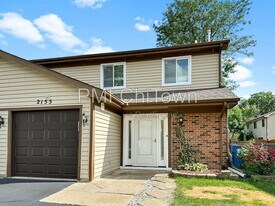 2155 Wildwood Ln in Hanover Park, IL - Building Photo