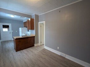 33 Central Ave in Ravena, NY - Building Photo - Building Photo