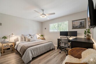 2107 Courtney St in Austin, TX - Building Photo - Building Photo