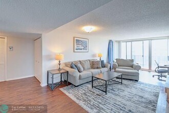 525 N Ocean Blvd in Pompano Beach, FL - Building Photo - Building Photo