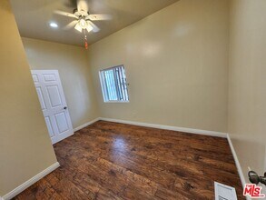 750 E 40th Pl in Los Angeles, CA - Building Photo - Building Photo