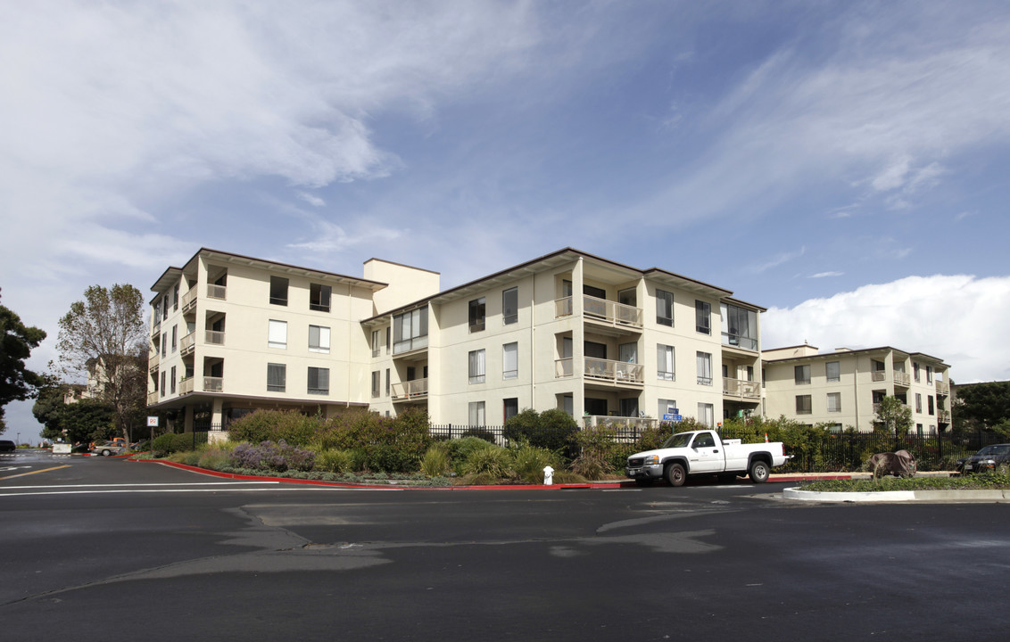 Watergate in Emeryville, CA - Building Photo