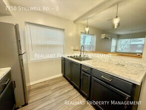 7750 Stillwell Rd in Cincinnati, OH - Building Photo - Building Photo