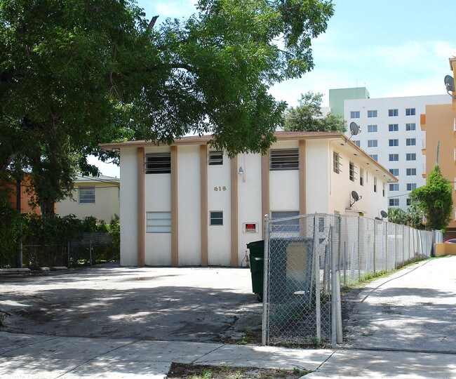 918 NW 5th St in Miami, FL - Building Photo - Building Photo