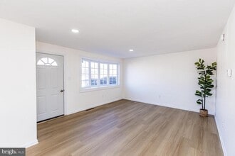 1117 Circle Dr in Arbutus, MD - Building Photo - Building Photo